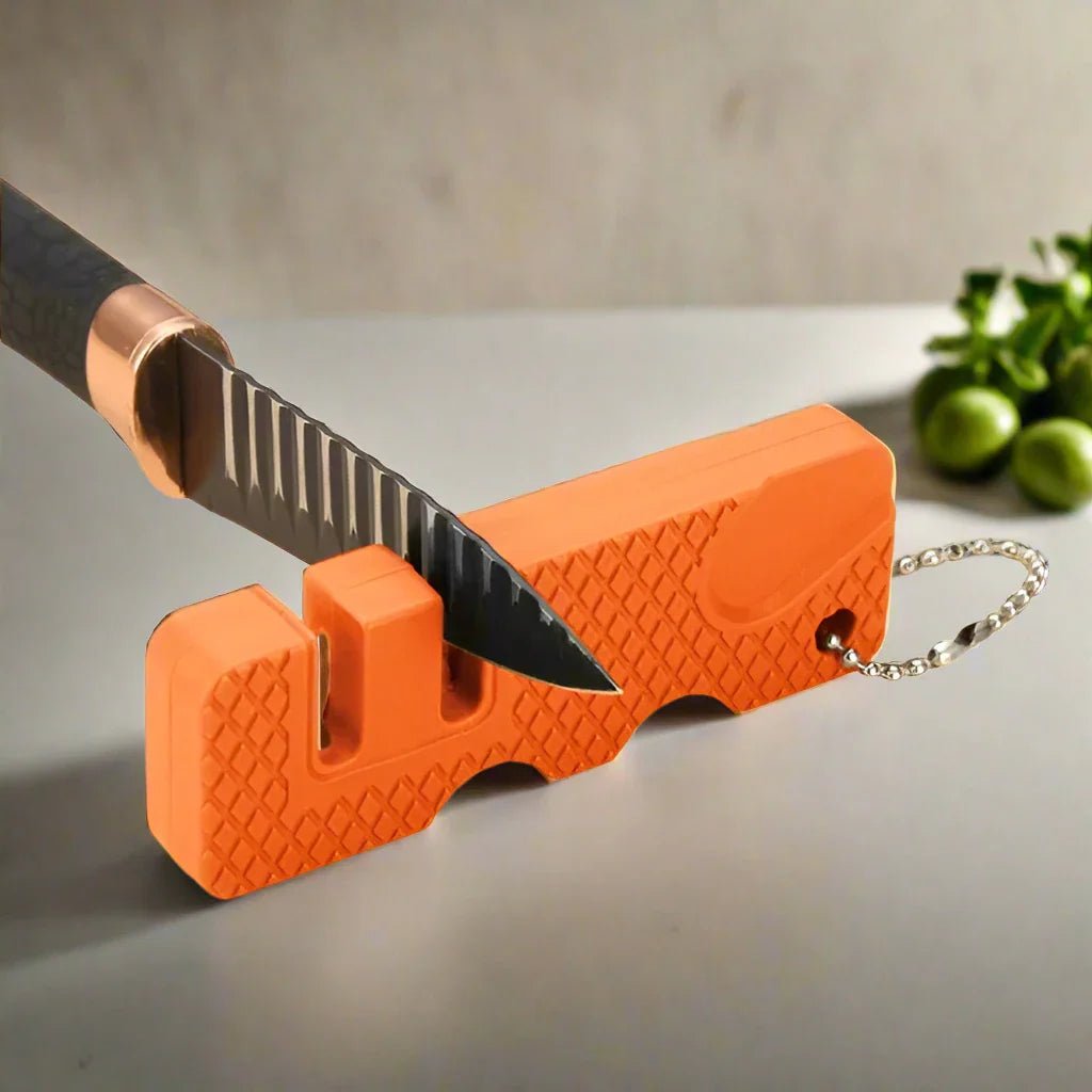 MiniOutdoorsKnifeSharpener™ - Orange - Marie en plein air!